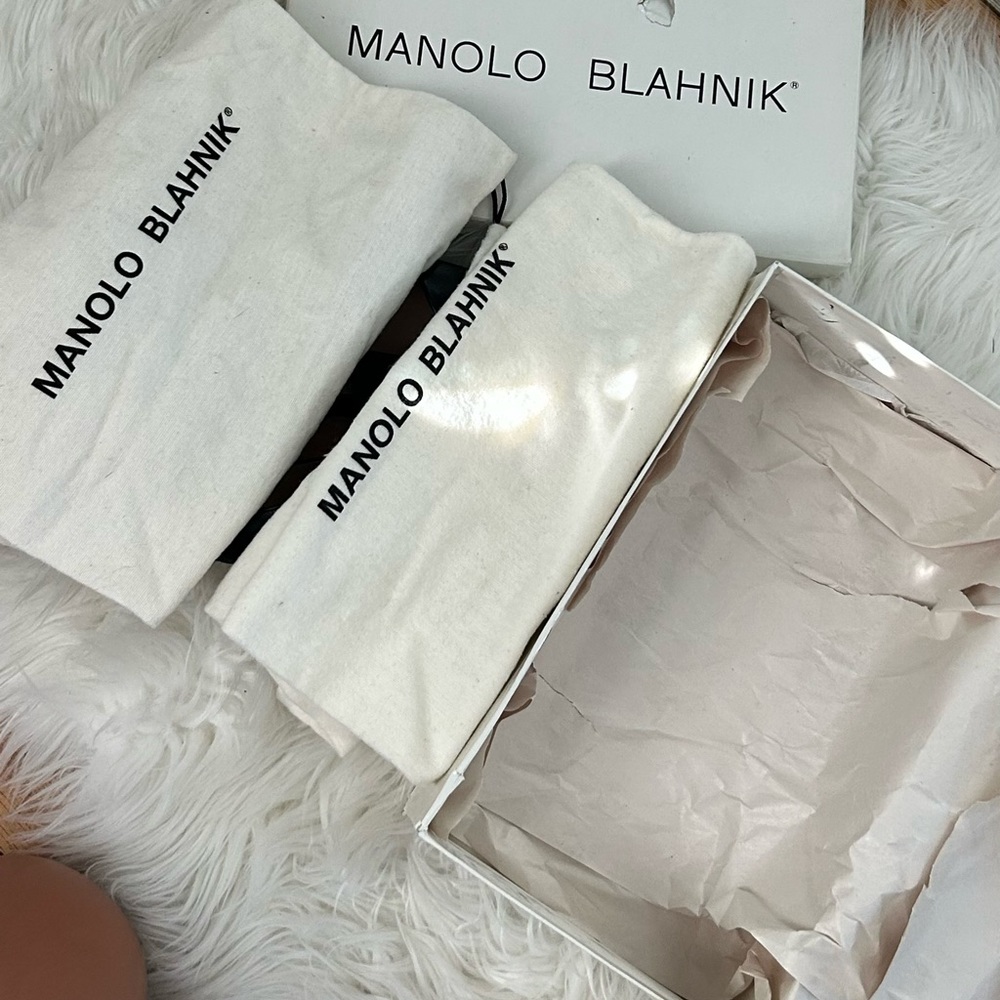 Manolo Blahnik Leather Slingback Pumps, Bow Detail, EU size 38.5 - Picture 3 of 9